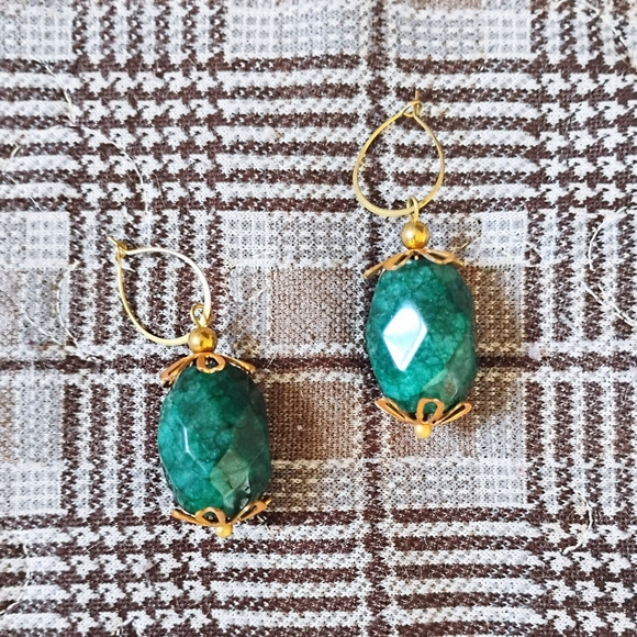 Chunky Faceted Emerald Earrings - Picture 3 of 6
